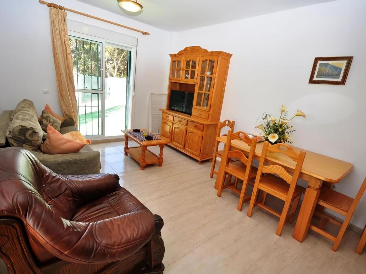 Apartamento Junto Al Mar Piscina Solo Familias Conil De La Frontera Eksteriør billede